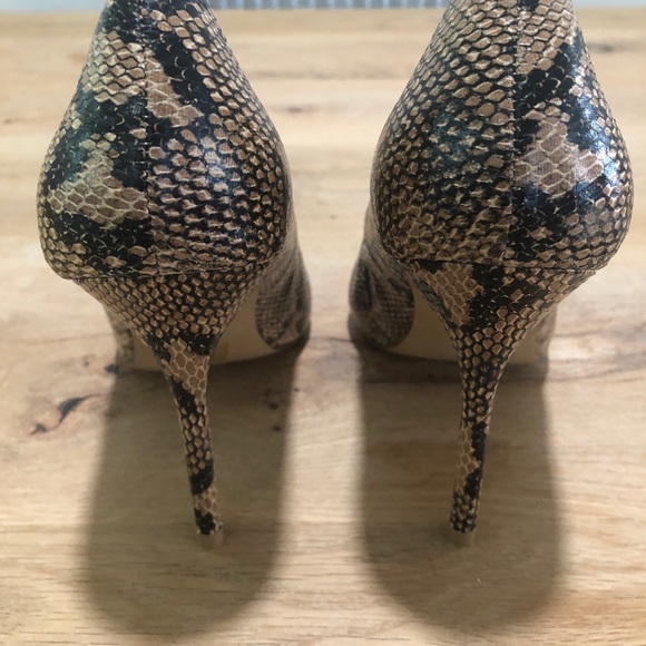 SOLD - Topshop Snake Print Pointy Toe Pumps - Picture 6 of 11